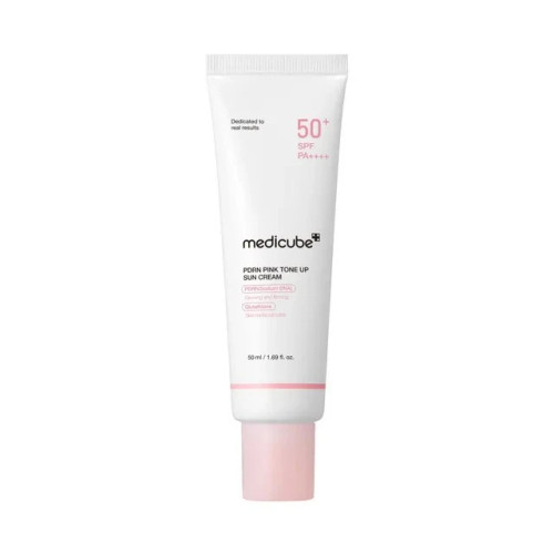 کرم ضد آفتاب بیرنگ دست و صورت مدیکیوب SPF 50 مدل tone up مناسب برای انواع پوست حجم 50 میلیلیتر